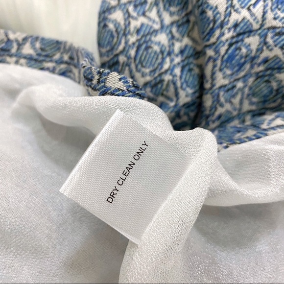 Allison Collection NY Medallion Print Dress Size S Blue V-Neck Sleeveess - Picture 7 of 8